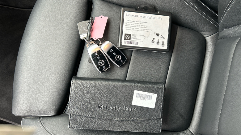 Mercedes-Benz E-Class E300d 4Matic AMG Line Premium 4dr 9G-Tronic Diesel Saloon